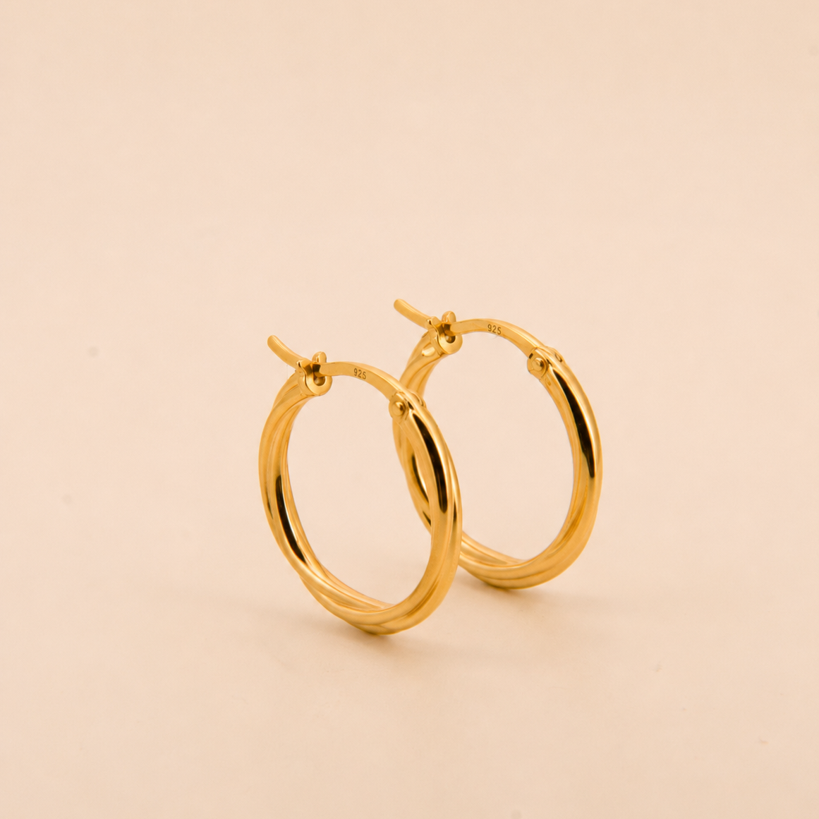 TWISTED HOOPS
