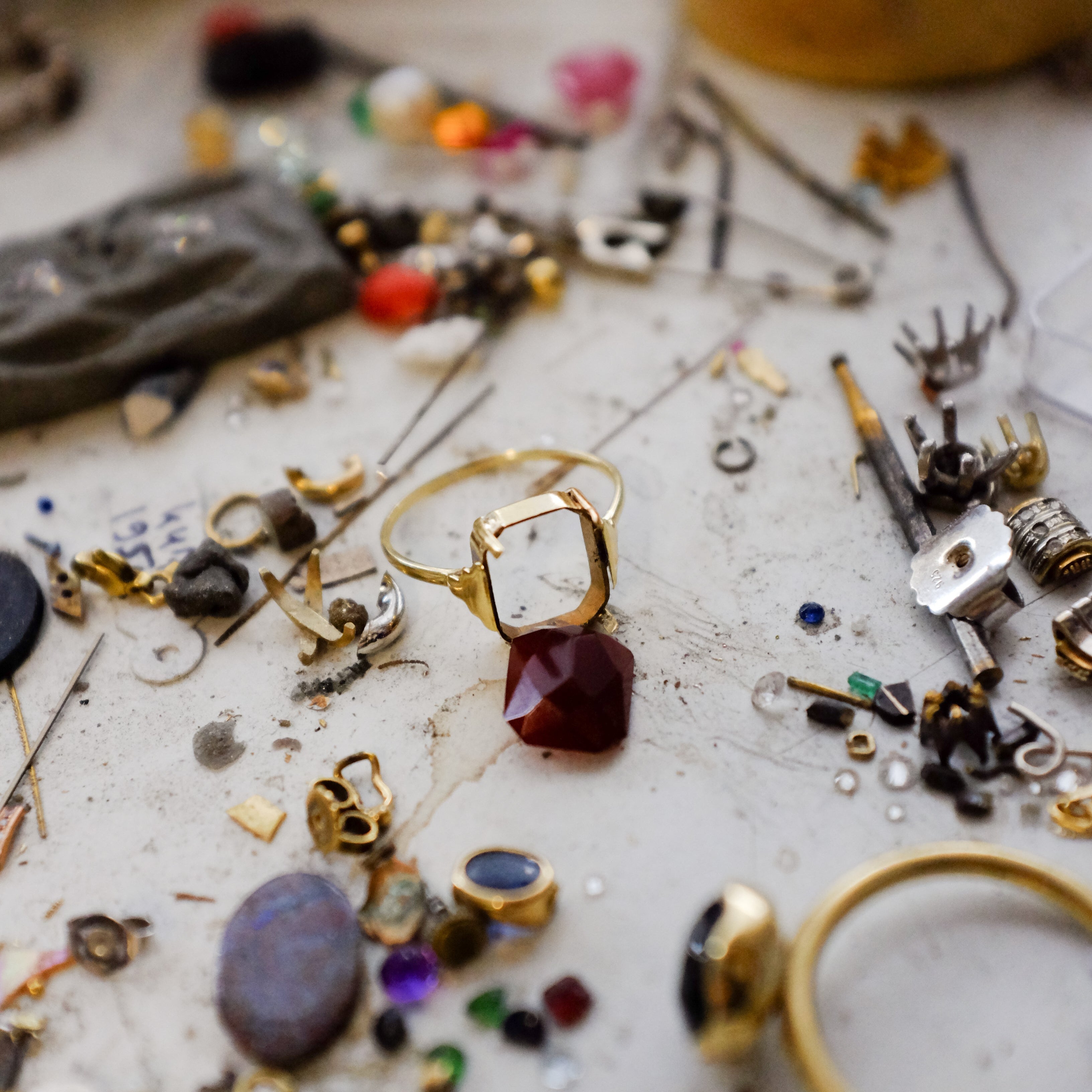 VINTAGE RING