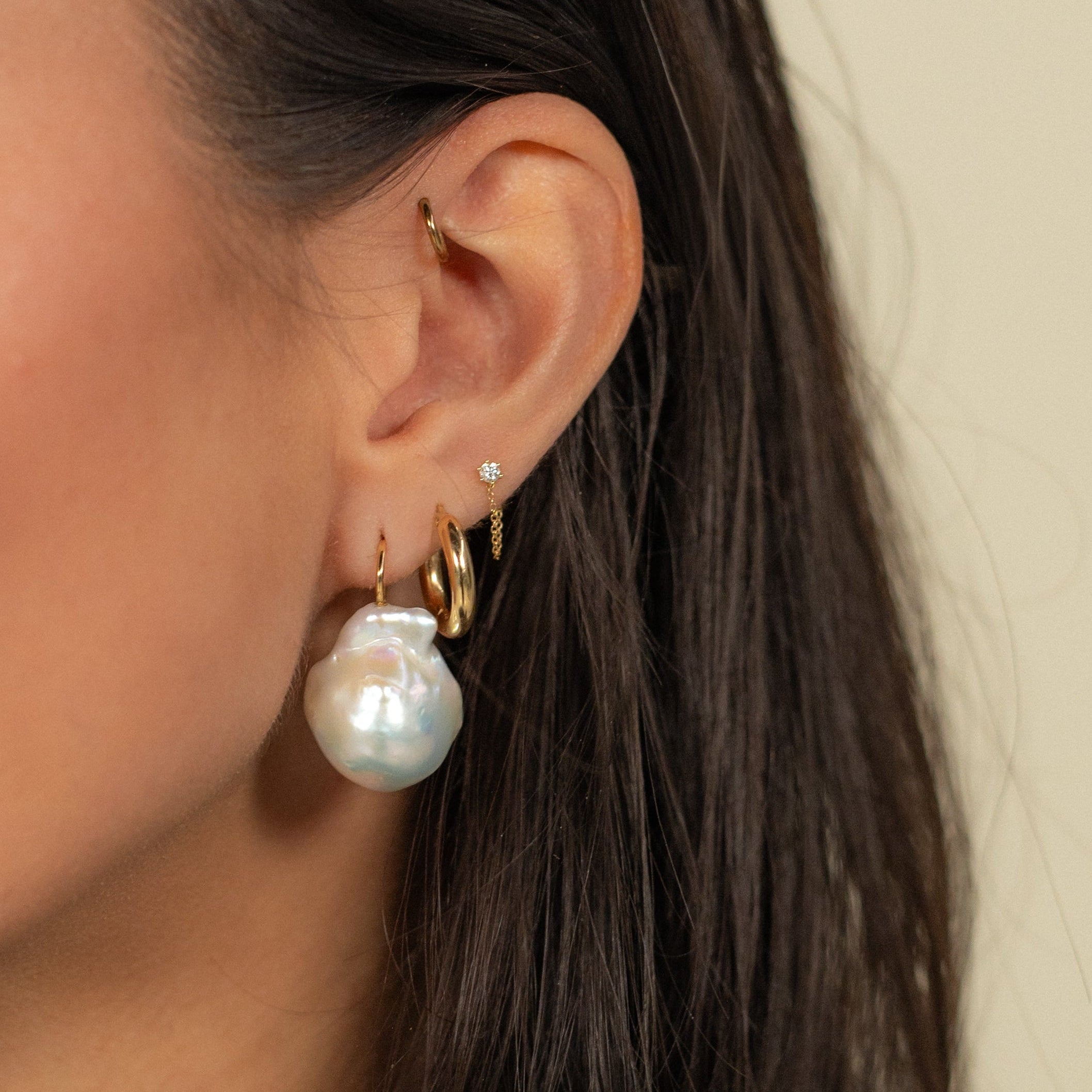 ESSENTIAL SMALL HOOPS